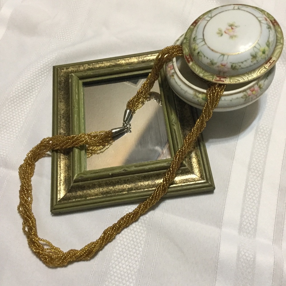 Gold seed bead necklace - Picture 3 of 6